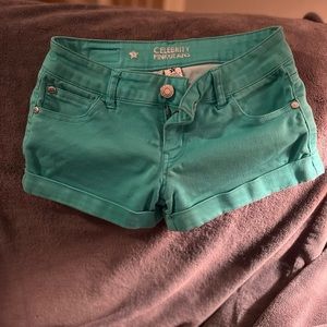 Celebrity Pink Womens green shorts size 5 cuff shorts